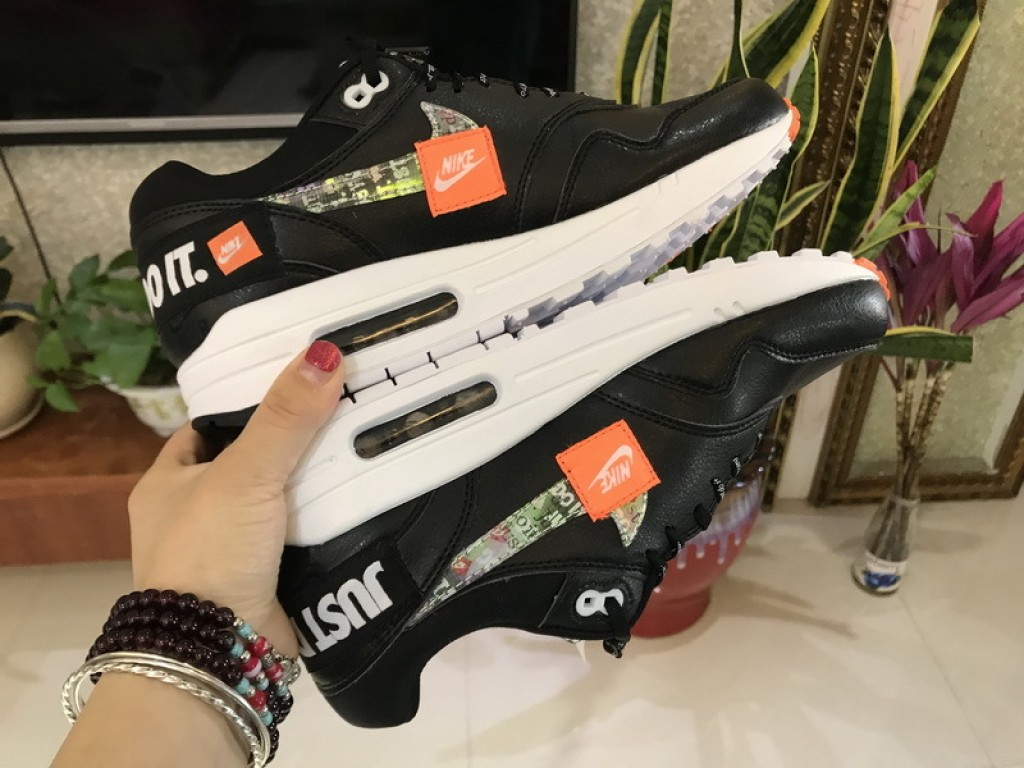 just do it nike running shoes