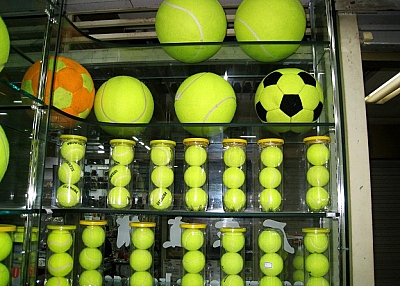 wilson tennis balls