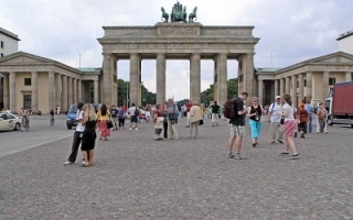 英国，德国旅游业增长强劲 (Sylodium, 国际的 贸易 目录)