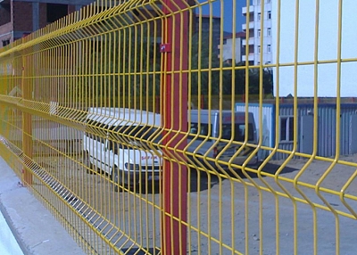 Triangular Bending Curvy 3D Welded Mesh Fence