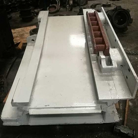 Central Slot of Scraper Conveyor with High Wearability 