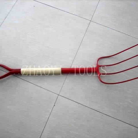 one leader maker in forging spading garden digging hay forks prong pitchforks  