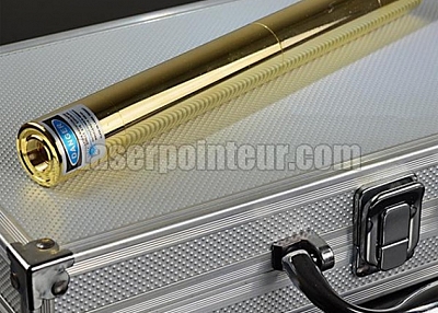 Les directions du pointeur laser bleu