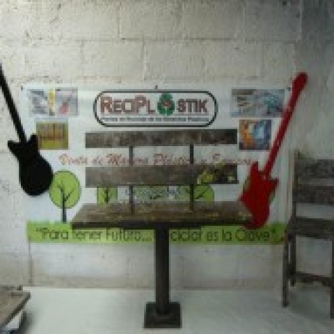 Madera plastica