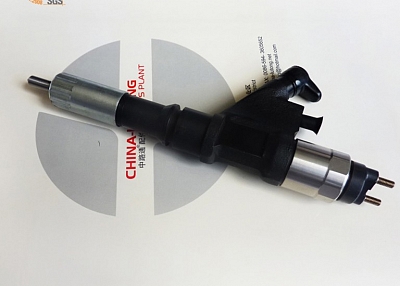 outlet full injector nozzle for volvo 095000-6700 HINO injectors from Factory direct sales