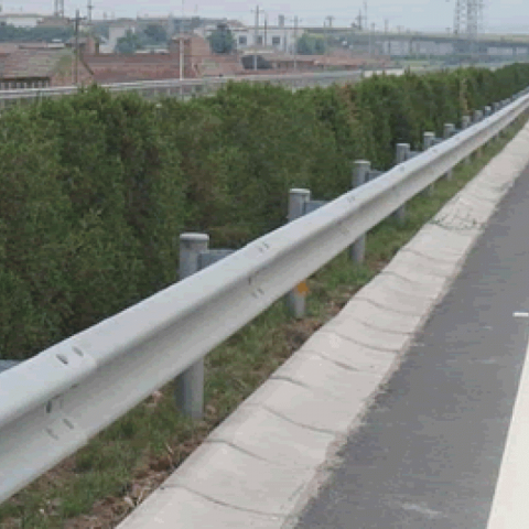 Hot-dipped Galvanized Guardrail