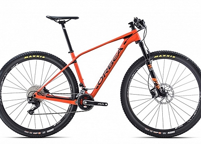 2017 Orbea Alma 27 M25 Mountain Bike (ARIZASPORT)